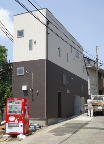 松戸市　木造２階建　三層構造アパート