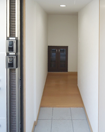 松戸市　木造２階建　三層構造アパート