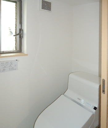 松戸市　木造２階建　三層構造アパート